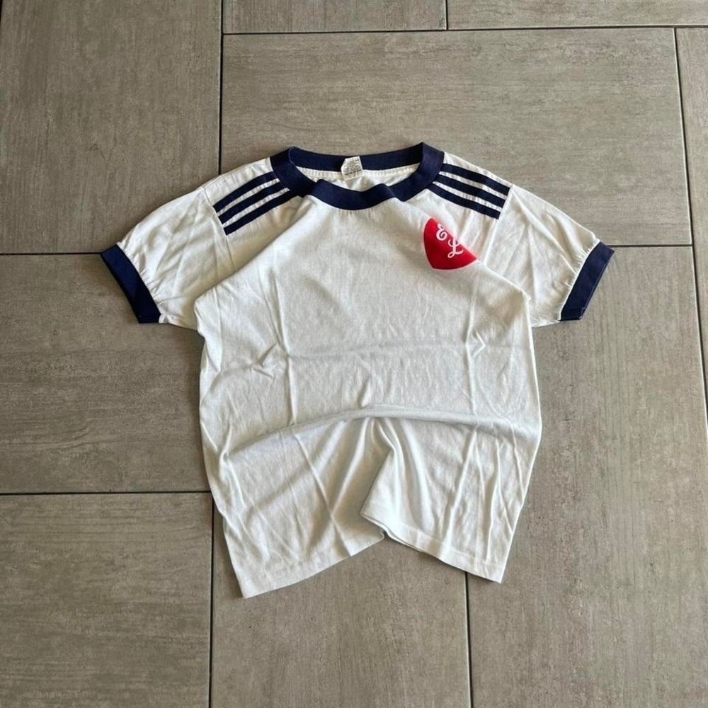 Vintage Medallion Ringer T Shirt White Navy Blue Heart Patch 16x22.75